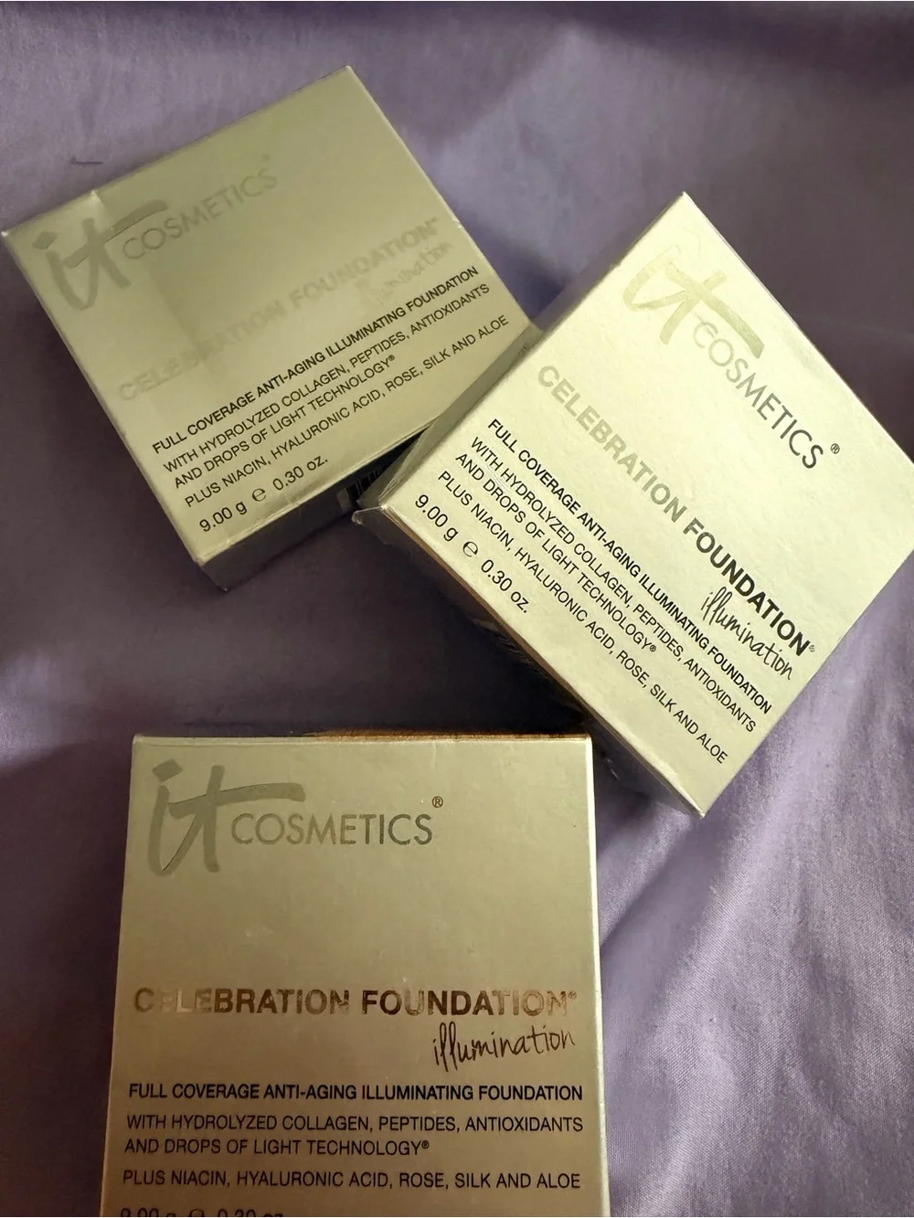 it cosmetics Celebration Foundation Illuminating -